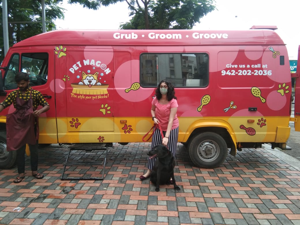 Get Your Pets Grooming On Point With Pune's First Grooming Van On